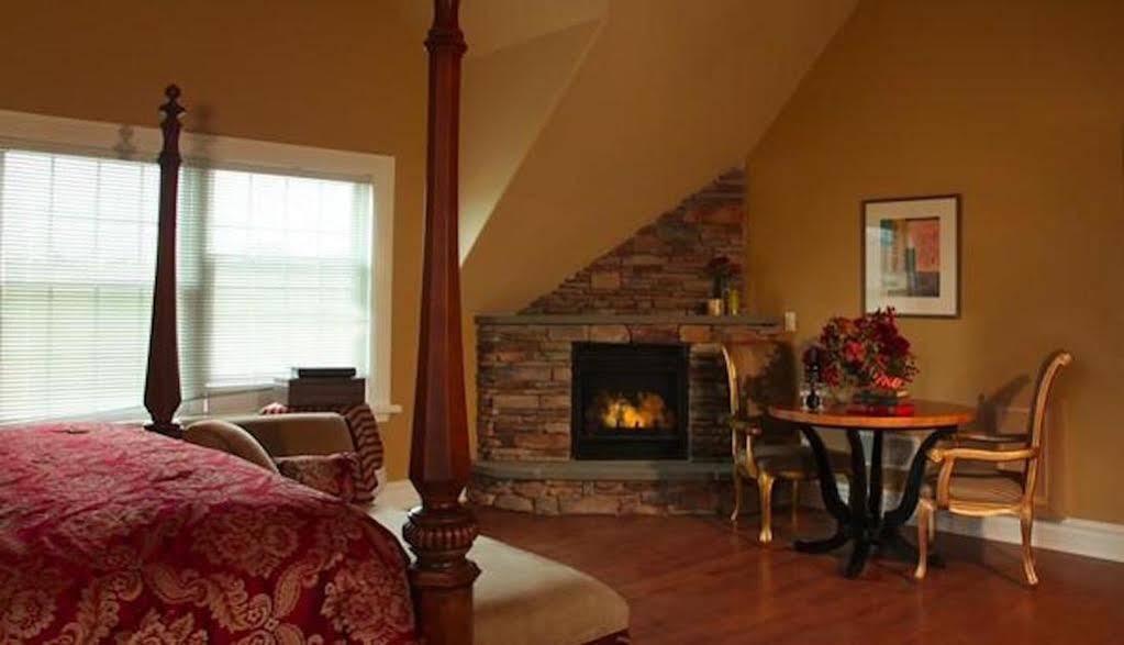 Chelsea Sun Inn Mount Bethel Esterno foto