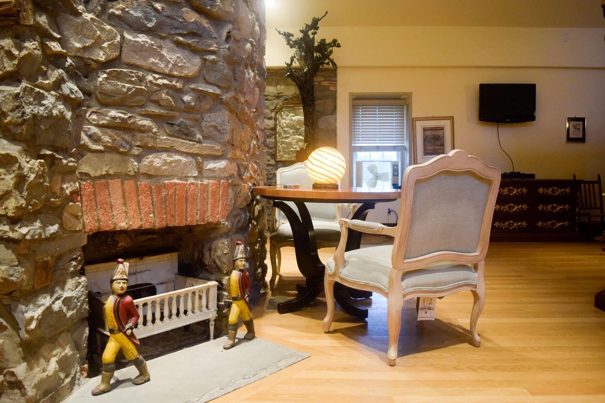 Chelsea Sun Inn Mount Bethel Esterno foto